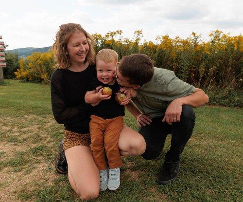 carousel-hero-element image-1